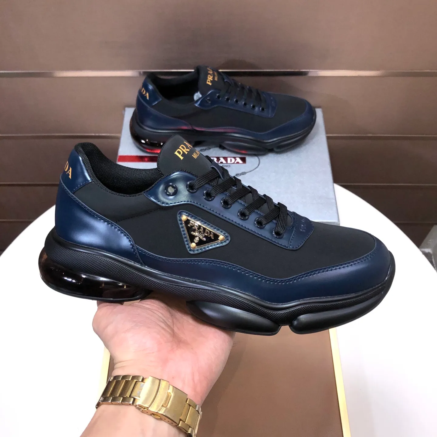 Men's shoes 💰700💰[PRADA] Men's shoes counter hot sale, official website synchronization, 👑Top version ✔️Original cowhide upper + cowhide lining, 1🆚1 replica, original original sole [black/blue/brown 3 colors] 🎯 Material: cowhide surface 🎯 Inner lining: cowhide 🎯 Sole: original molded outsole 🎯 size: Male 38-45 (45 is custom-made and cannot be returned or exchanged)